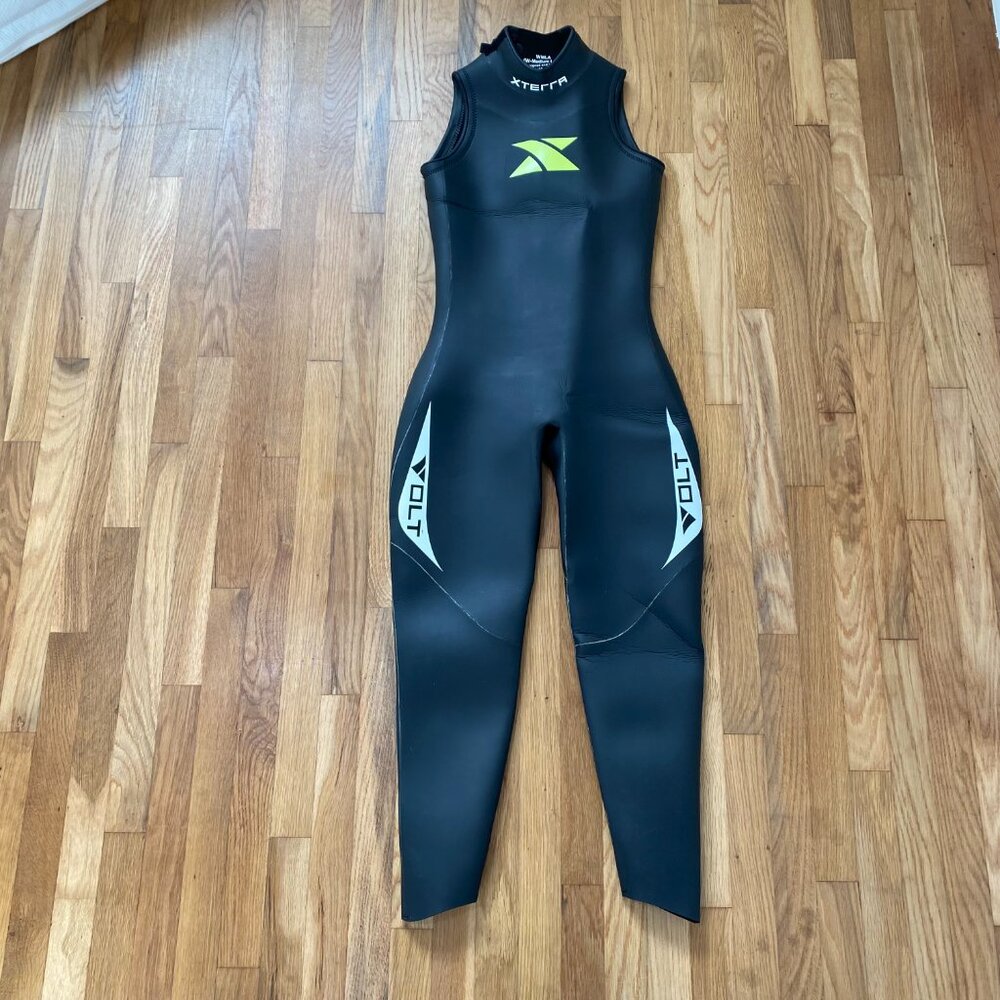XTERRA Women's Volt Sleeveless Wetsuit MEDIUM- LARGE